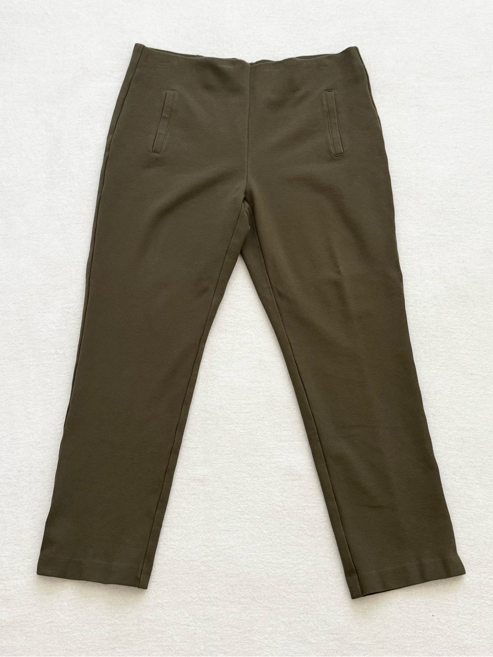 Chico’s Olive Green Pull On Ankle Pants Stretch Size 1